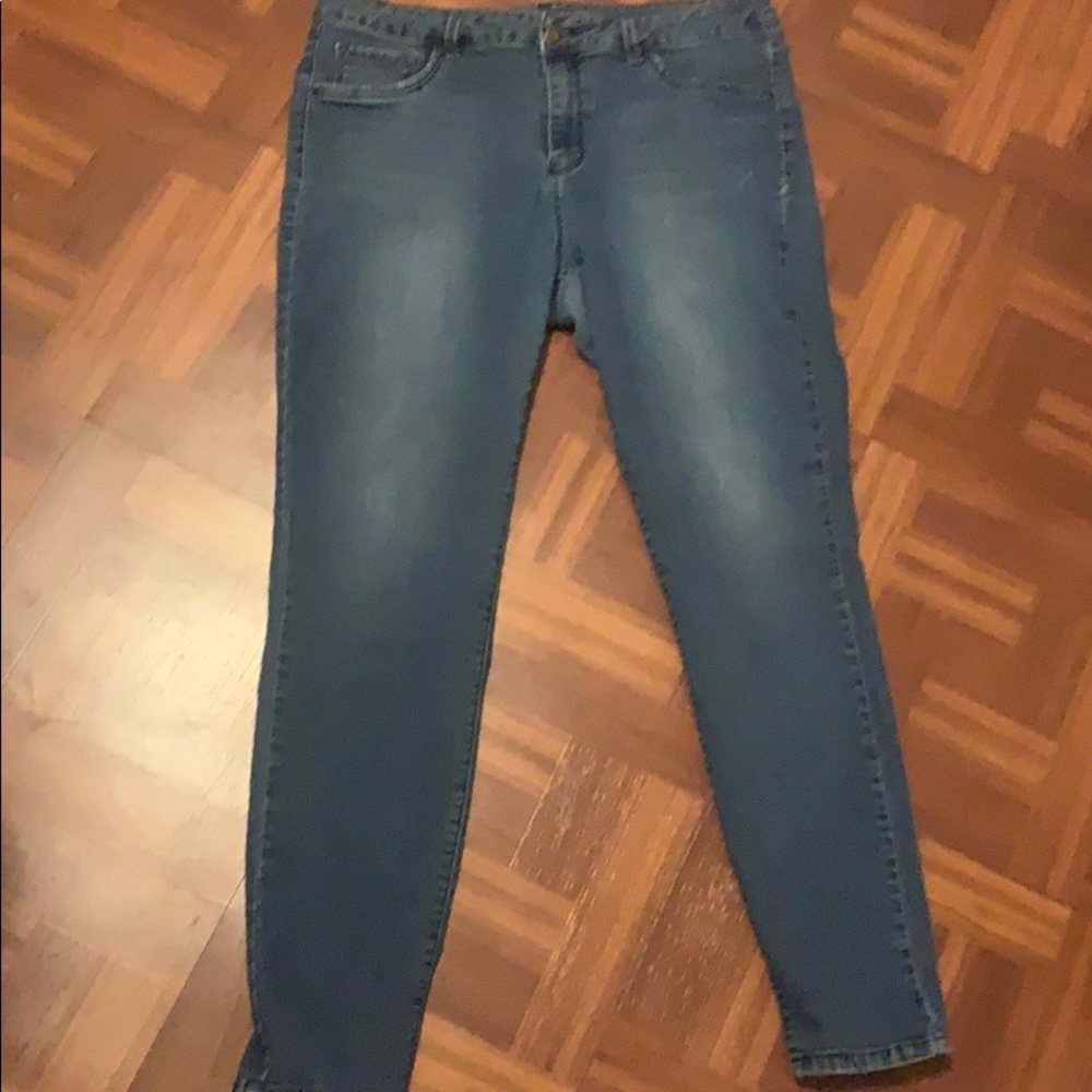 Skinny jeans